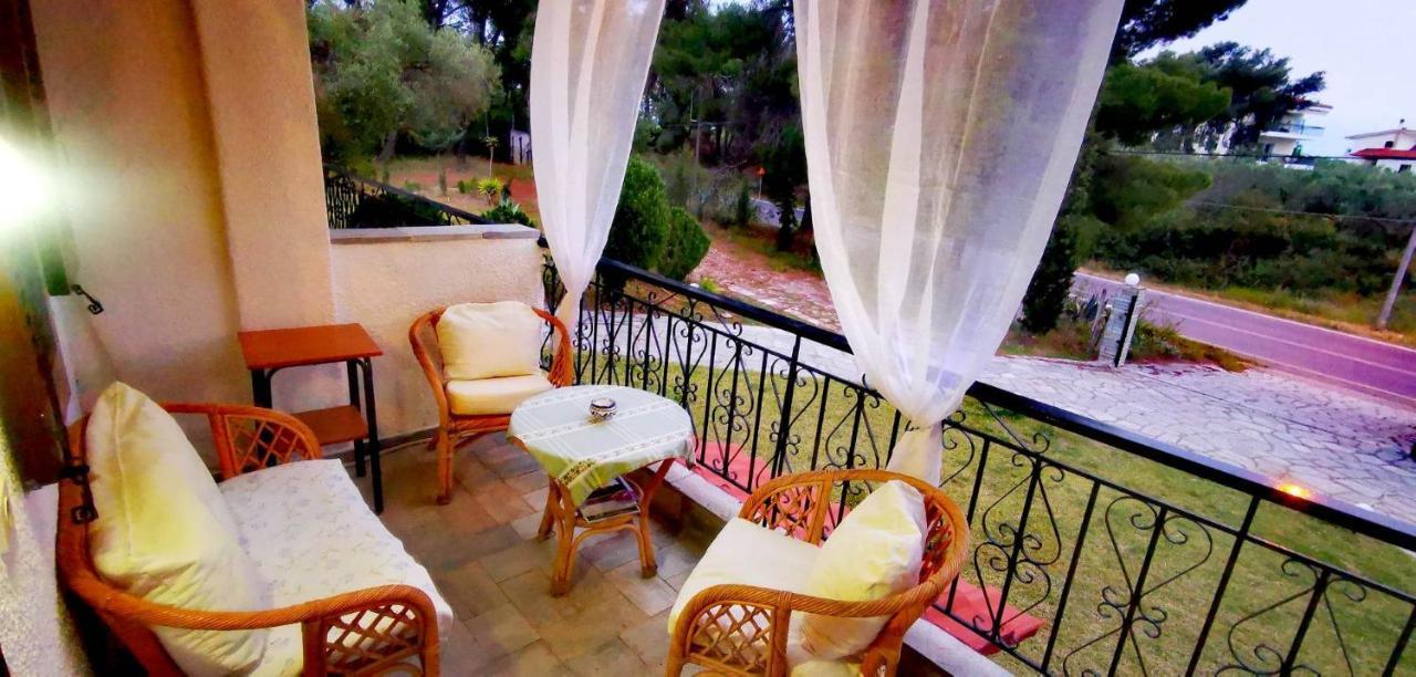 Golden Summer Apartment Nea Fokea Exterior photo