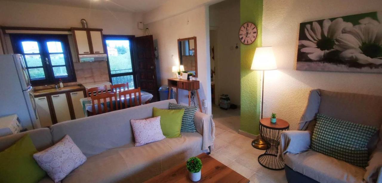 Golden Summer Apartment Nea Fokea Exterior photo